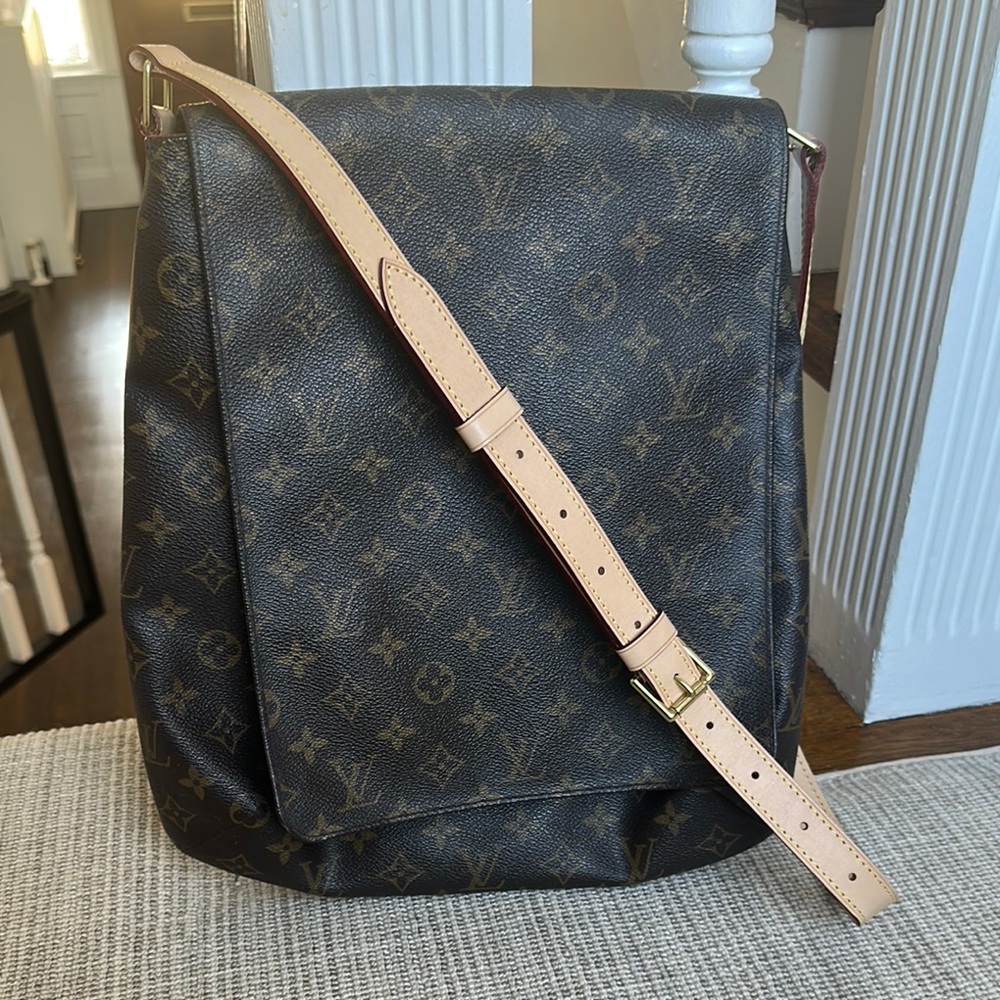 Authentic Louis Vuitton Monogram Musette GM